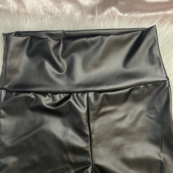 NEW FALL WOMEN’S TRENDY BLACK FAUX SPANX LEATHER LEGGINGS - Picture 8 of 16